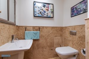 WC- click for photo gallery